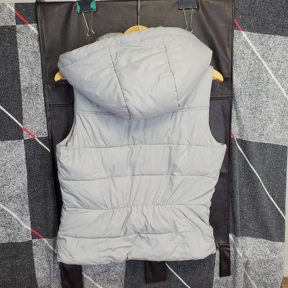 Hollister Vest size youth L or adult S - Picture 2 of 7